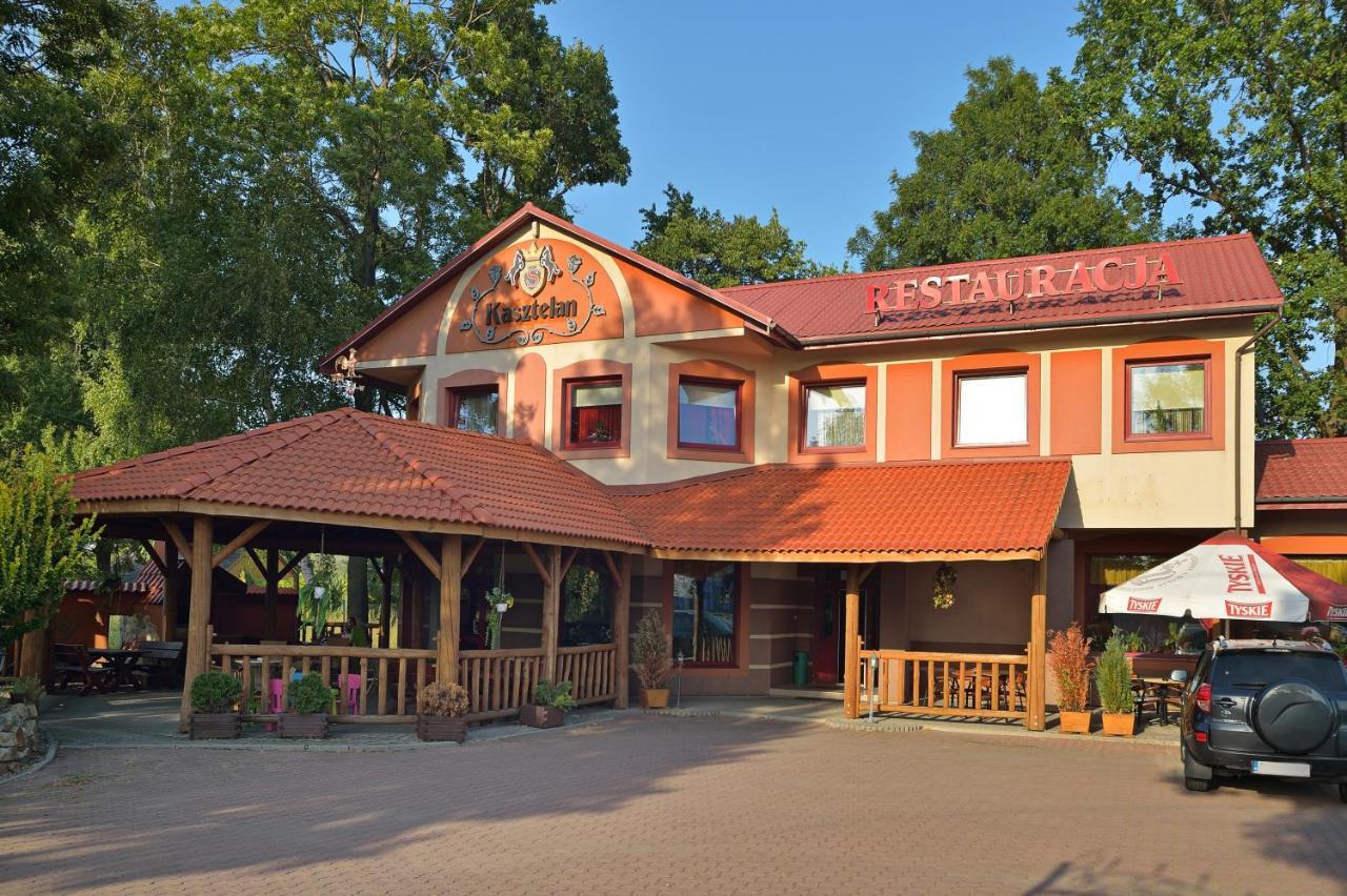 Restauracja Zajazd Kasztelan Krosno Exteriör bild